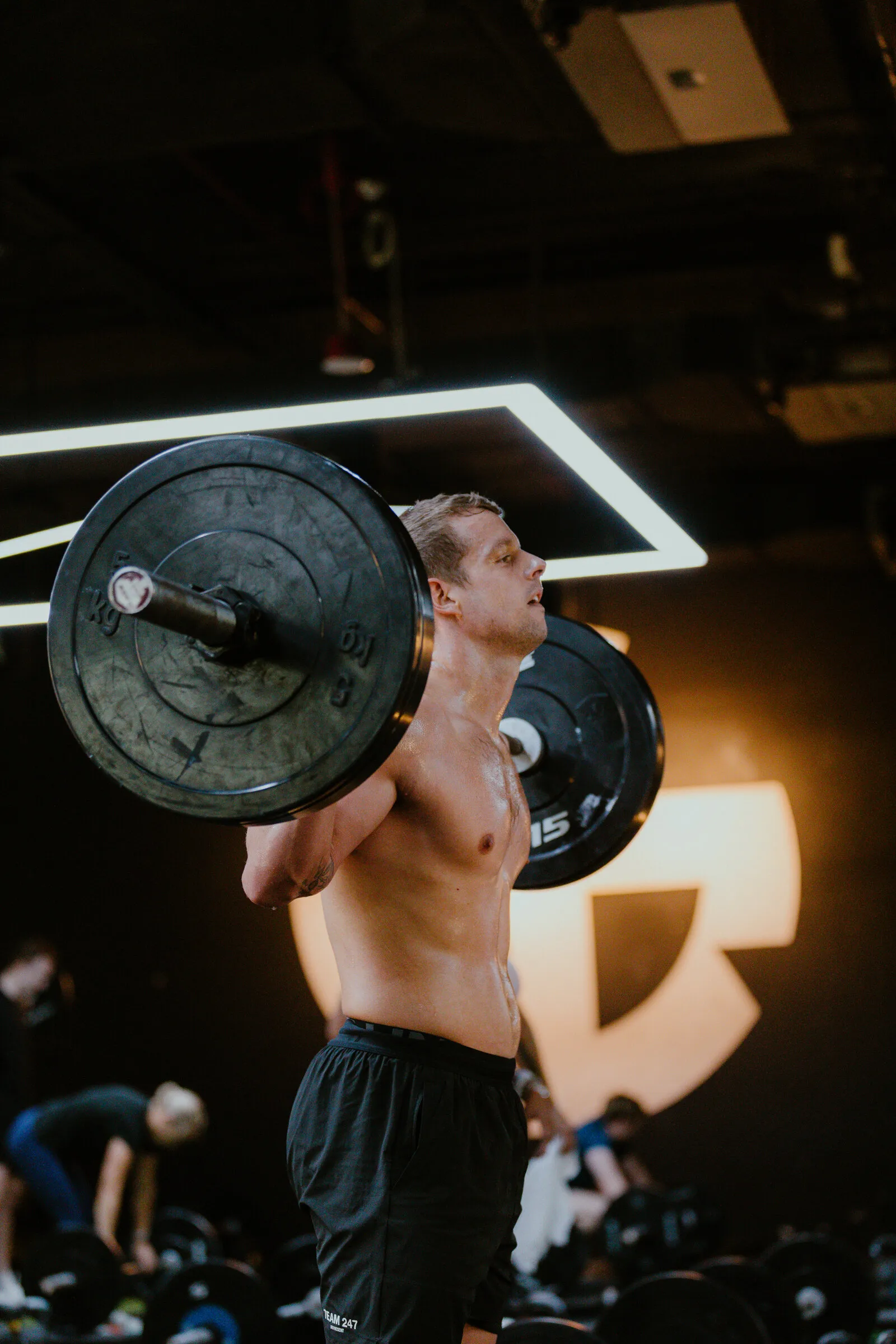 clean shoulders